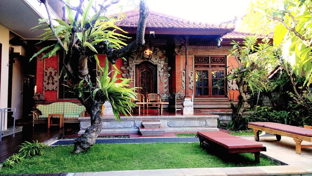 Ngetis Home Stay Санур Экстерьер фото