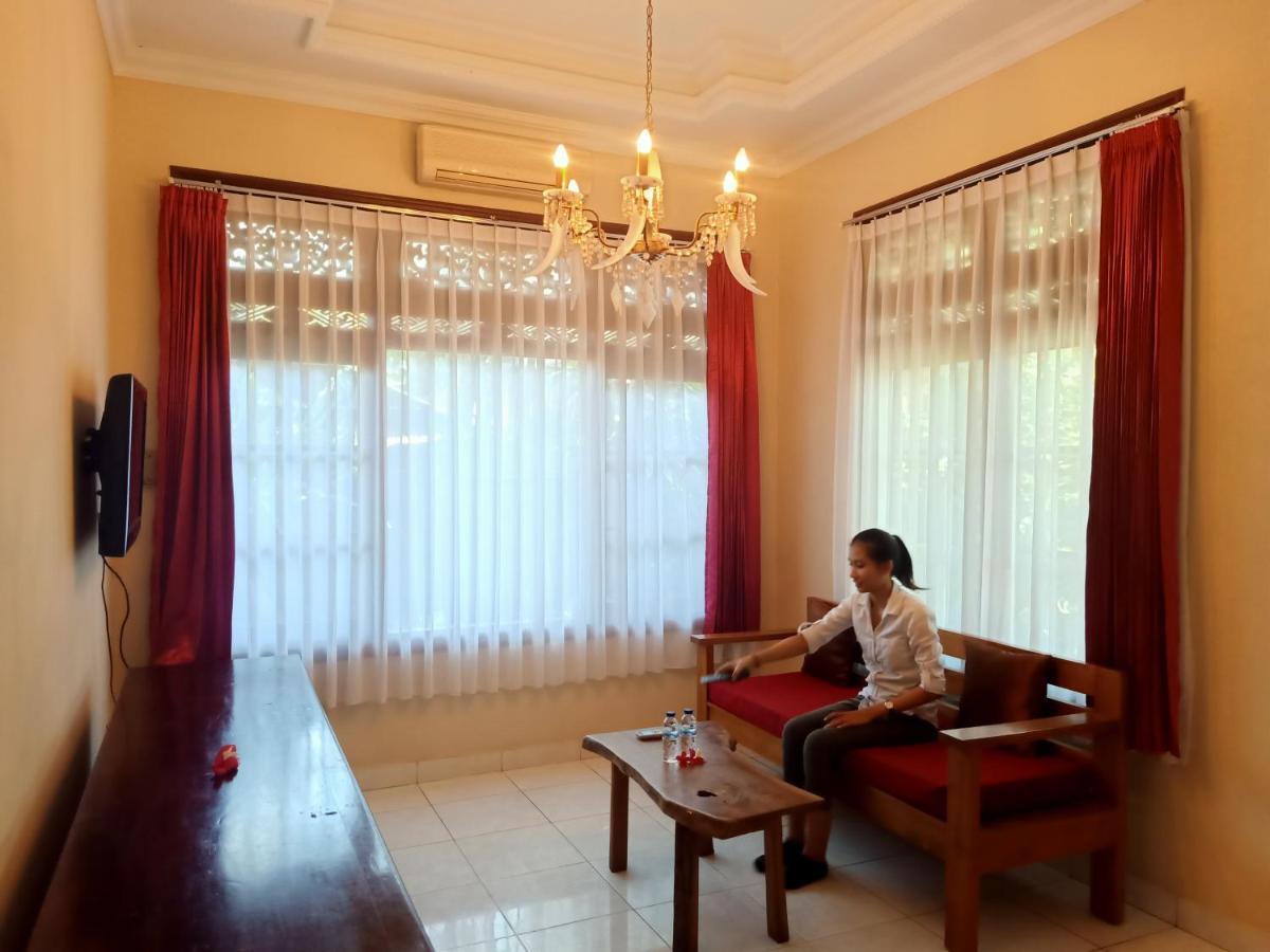 Ngetis Home Stay Санур Экстерьер фото