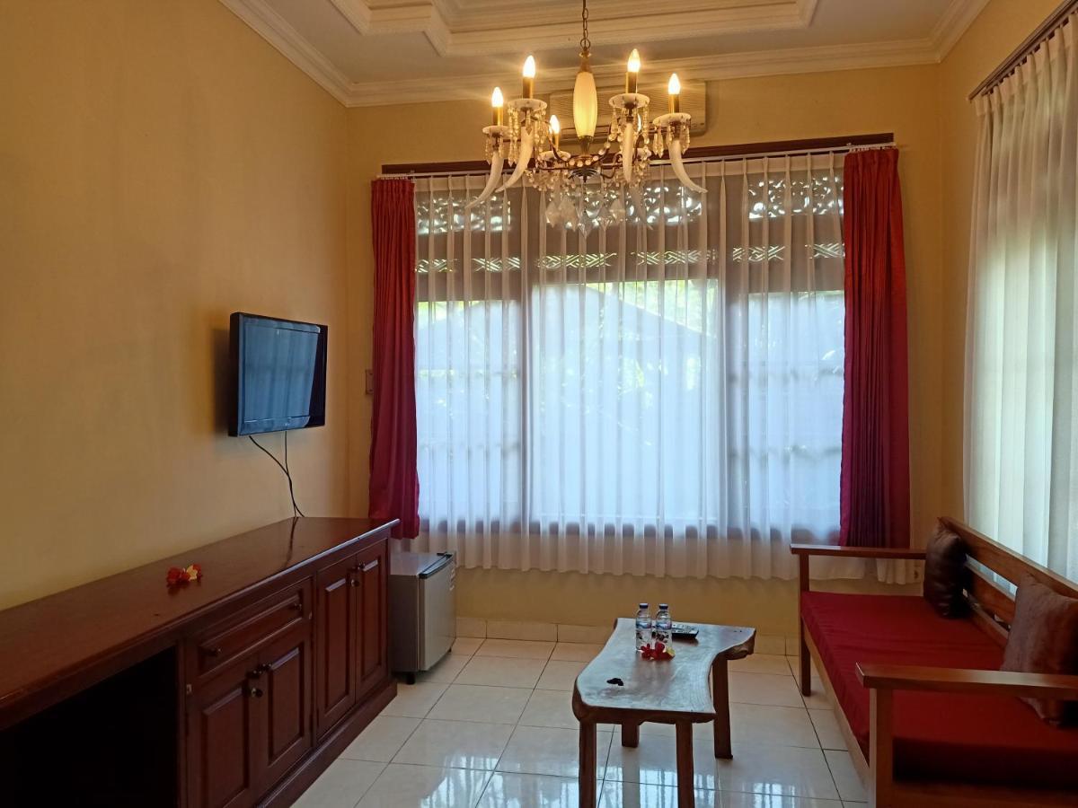 Ngetis Home Stay Санур Экстерьер фото
